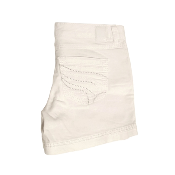 Maurice's White Destressed Short Sz 5/6 - Picture 3 of 5